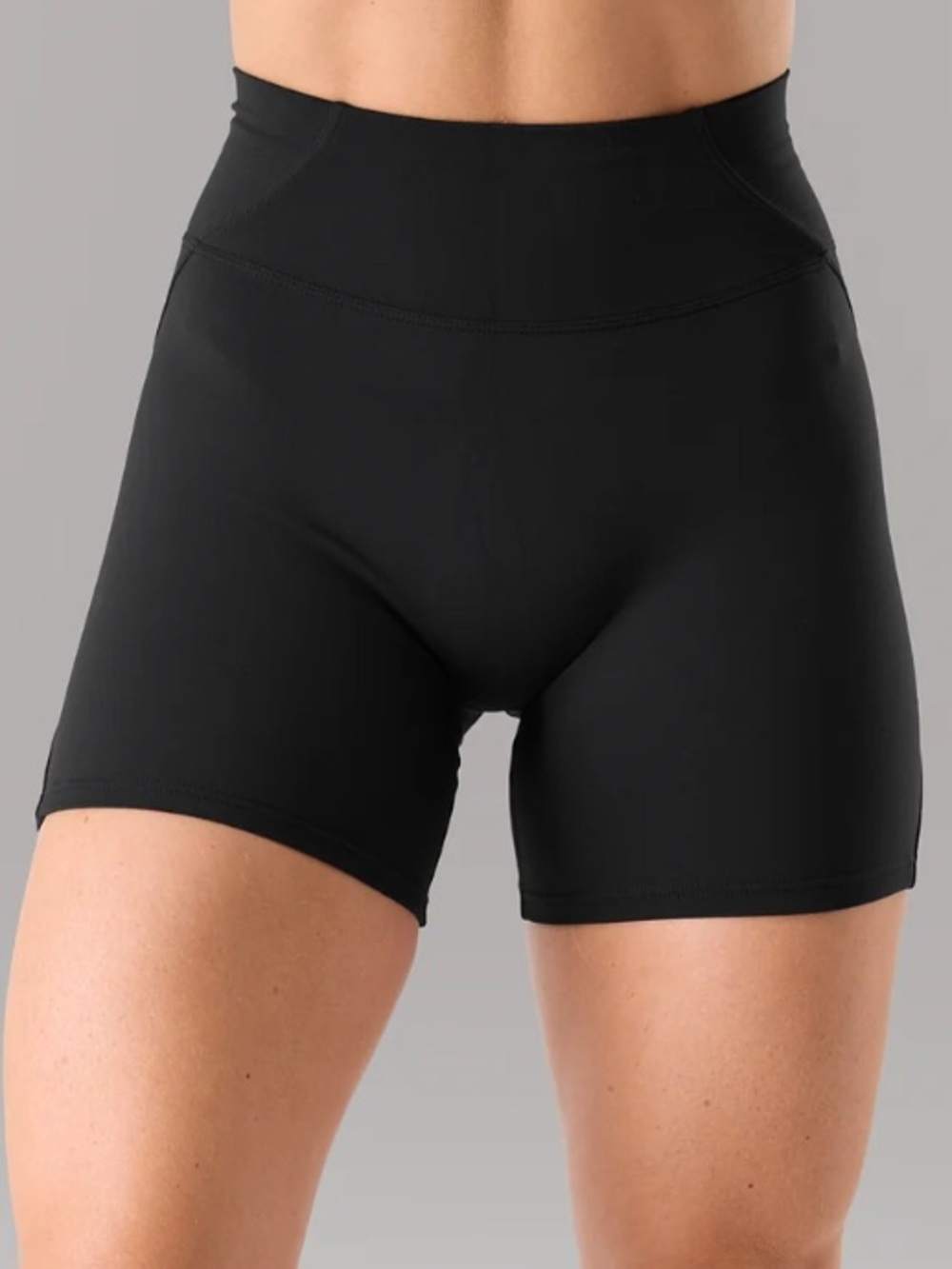 Alphalete Aura Short 5" - Black - Picture 2 of 5